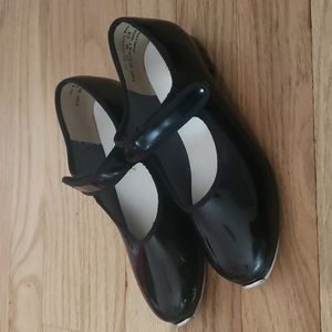 Girls Tap Shoes.